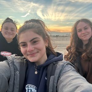 Meet your Posher, Maria